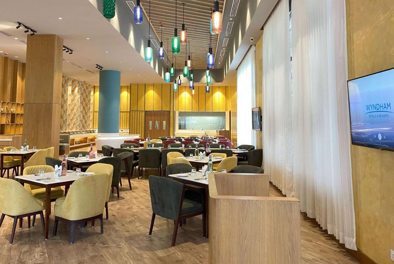 Ramada Encore By Wyndham Amritsar Airport Bagian luar foto
